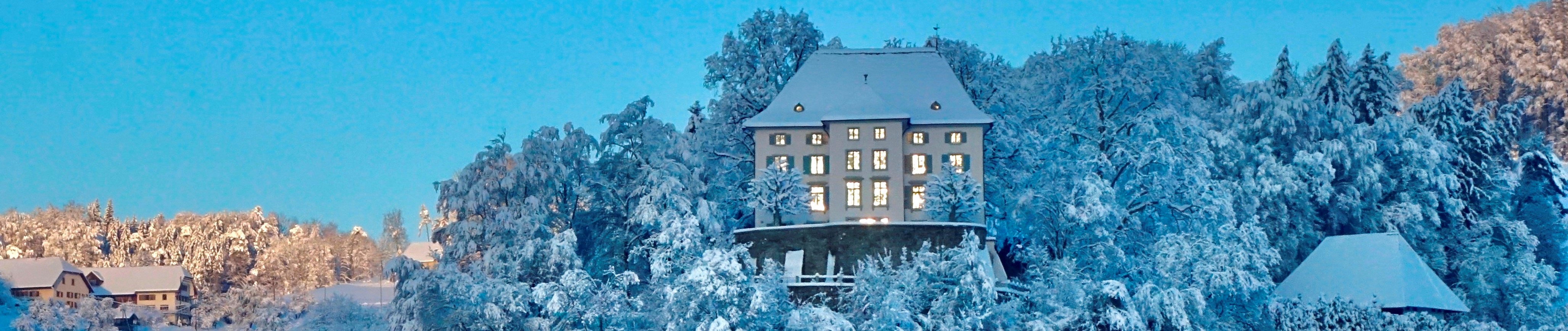 Schloss Rued im Winter